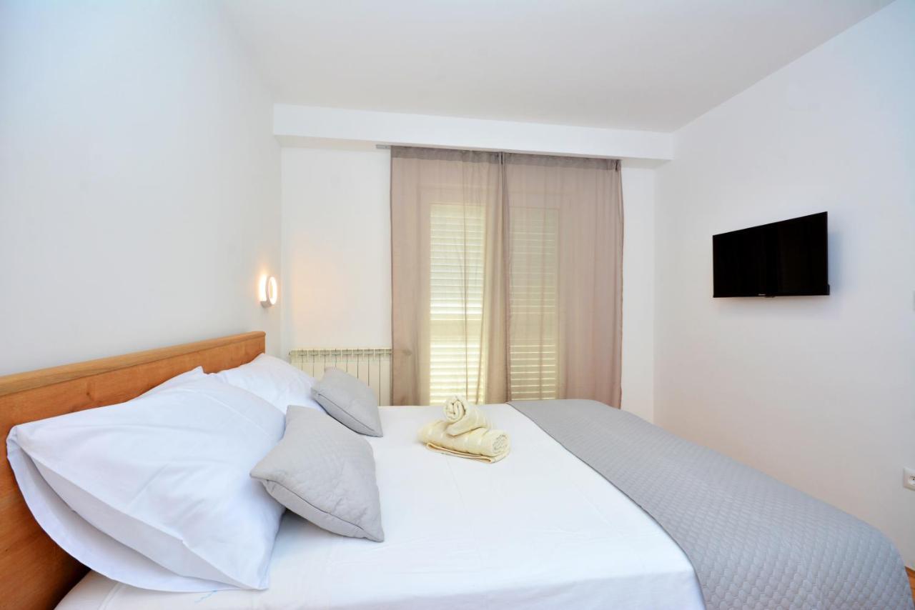 Apartments Radeljic Podstrana Exterior photo